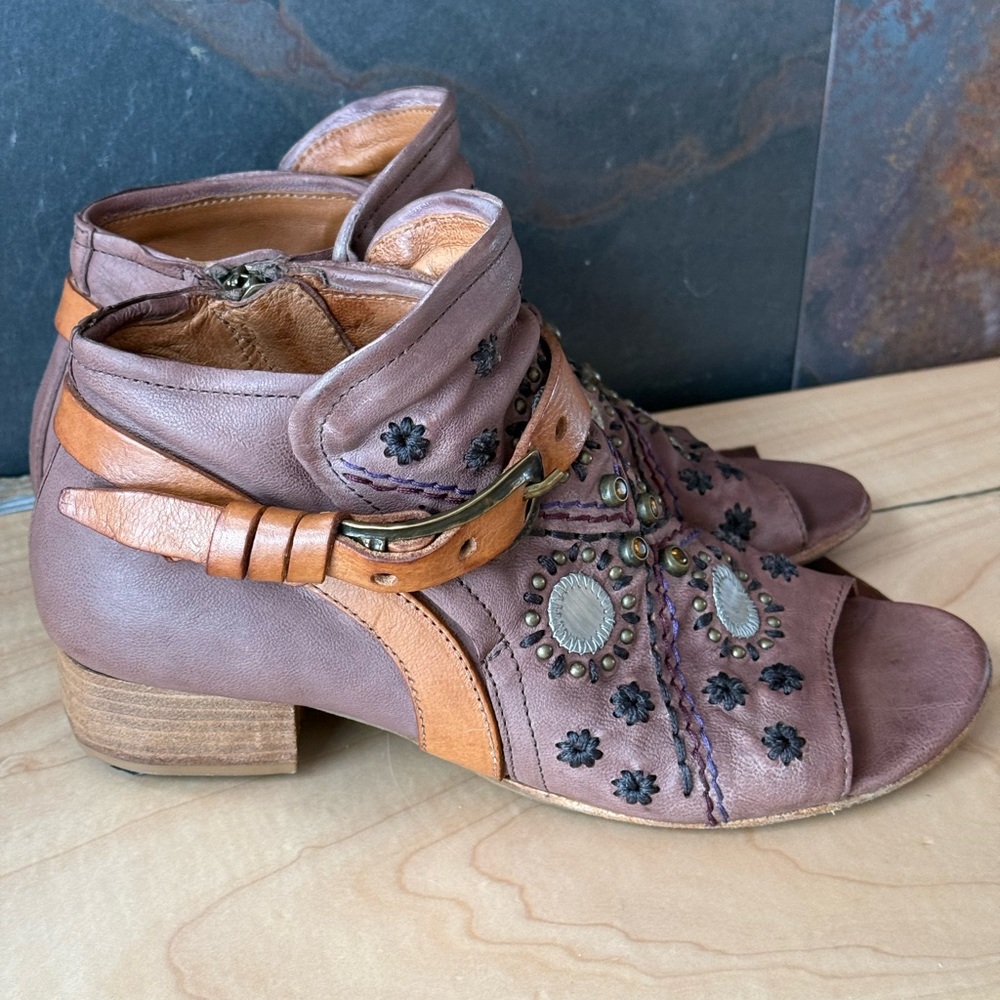 A.S.98 Tofy Peep toe embellished Boho ankle bootie, 39/9 pinkish tan, great shoe - Picture 15 of 16